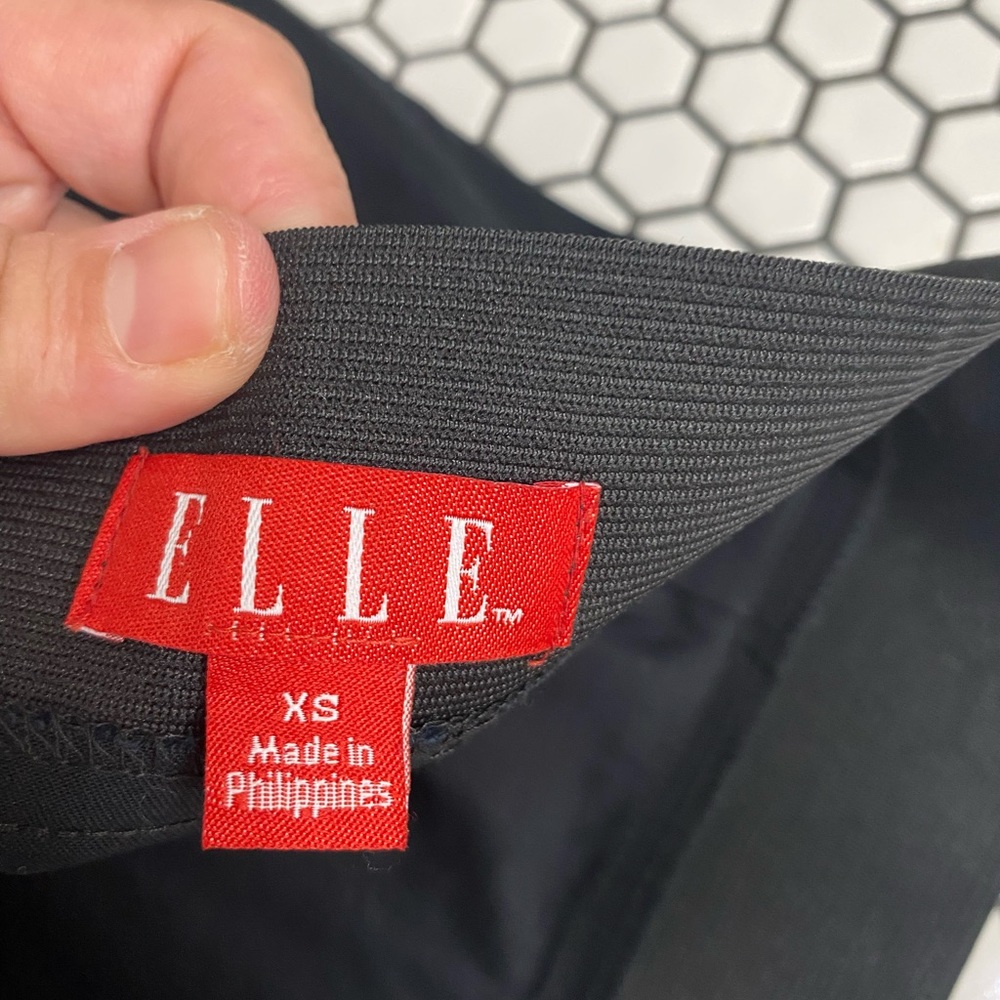 Elle skirt size XS - Picture 3 of 4